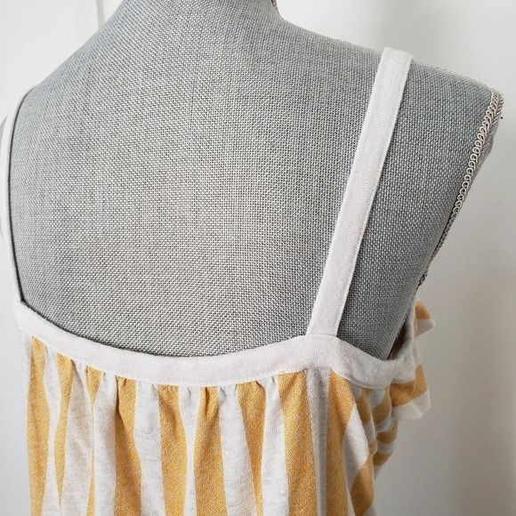 Old Navy Women S Yellow Striped Ruffle Tank Sleeve - Picture 5 of 7